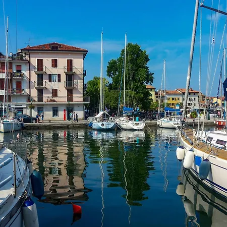 In 38290 Lejlighed *